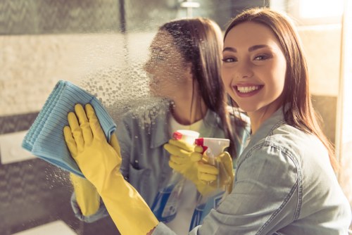 Safe and effective building facade cleaning in Belgravia